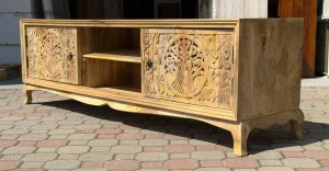 Indyjska drewniana komoda RTV 362NAT