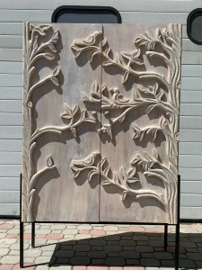Indyjska drewniana szafa 221