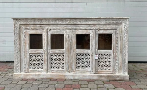 Indyjska drewniana komoda 948