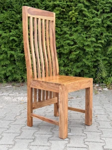 Drewniane krzesło indyjskie 187